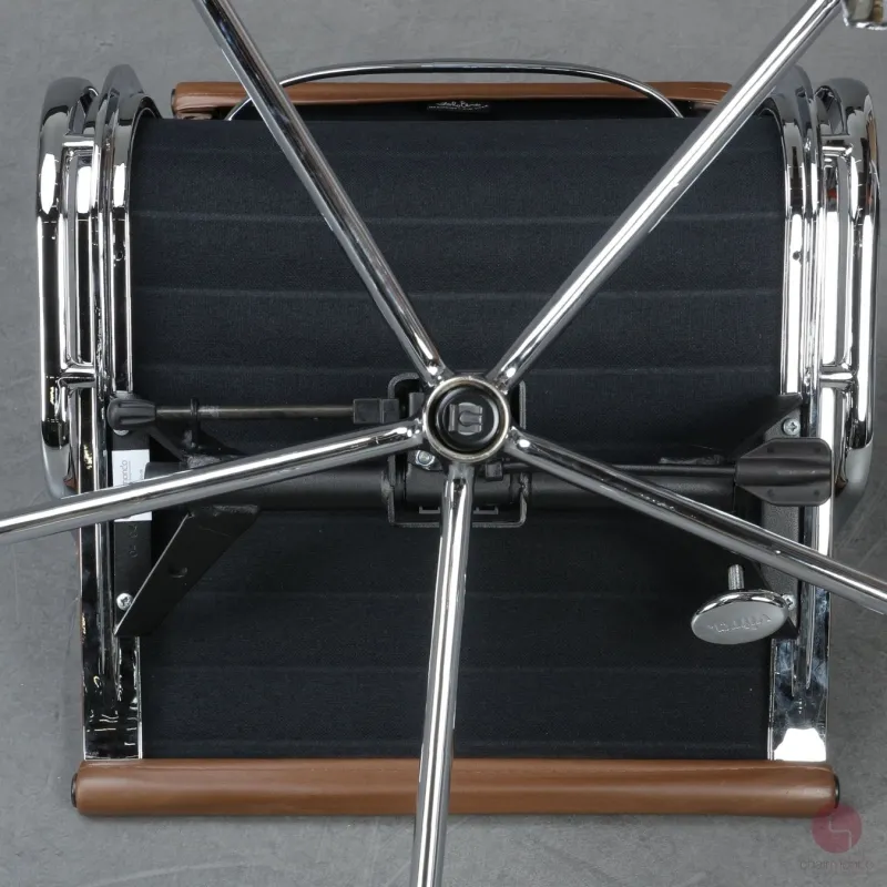 Vitra EA 117 Aluminium Chair mit braunem Leder Gestell verchromt gebraucht