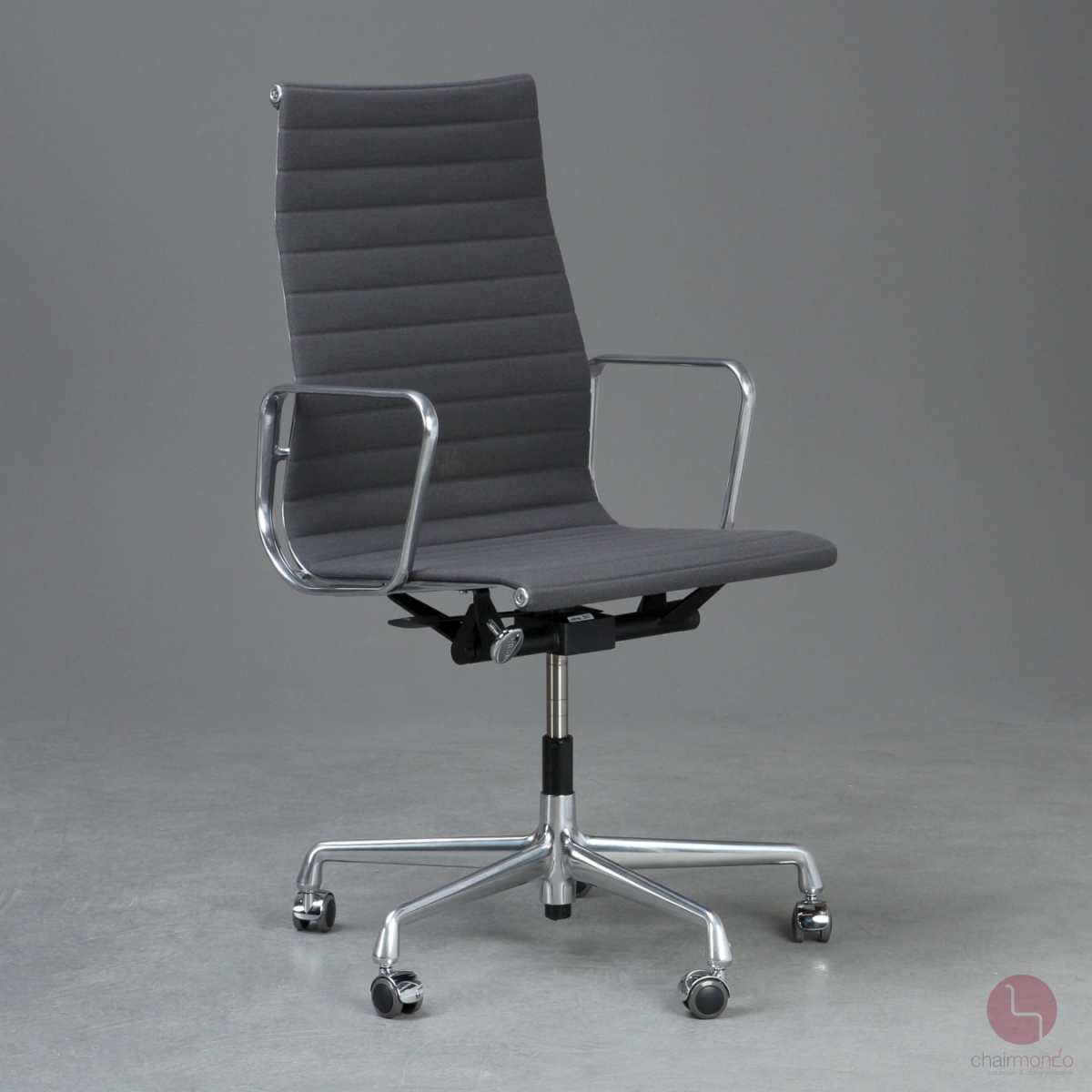 Vitra EA 119 Bürostuhl mit grauem Hopsak gebraucht