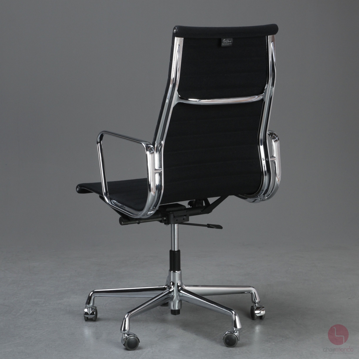 Preview: Vitra EA 119 Bürostuhl mit schwarzem Hopsak gebraucht