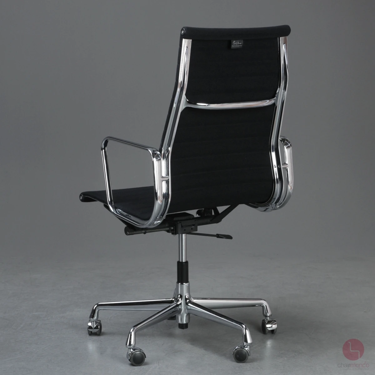 Vitra EA 119 Bürostuhl mit schwarzem Hopsak gebraucht