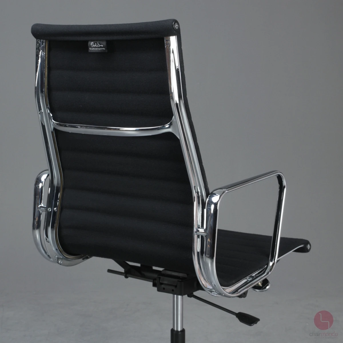 Vitra EA 119 Bürostuhl mit schwarzem Hopsak gebraucht