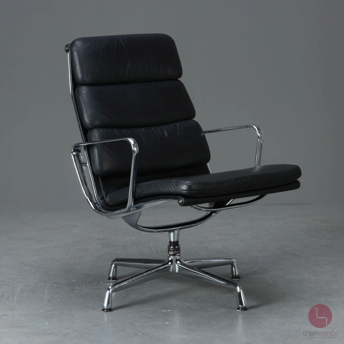 Vitra EA 215 Soft Pad Chair Lounge Sessel Leder Schwarz gebraucht