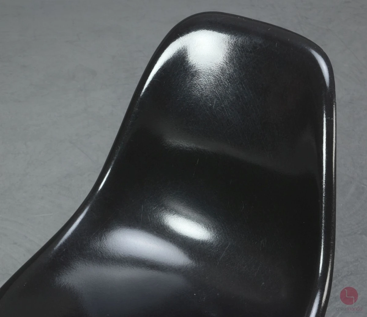 Vitra Eames DSW Side Chair Fiberglas Hermann Miller Schwarz Ahorngestell gebraucht