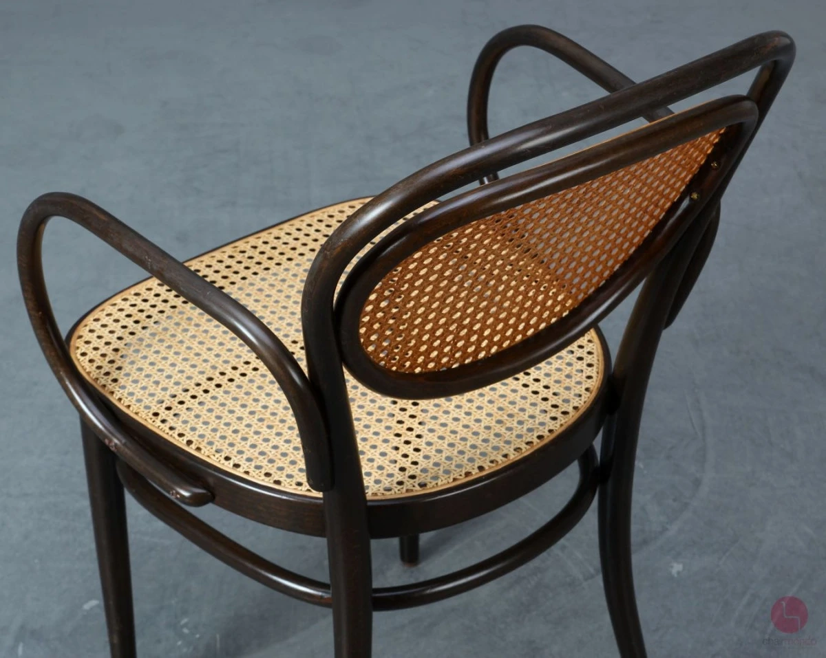 Thonet 215 RF Braun Bugholzstuhl mit Geflecht gebraucht Thonet 215 RF Braun Bugholzstuhl mit Geflecht gebraucht