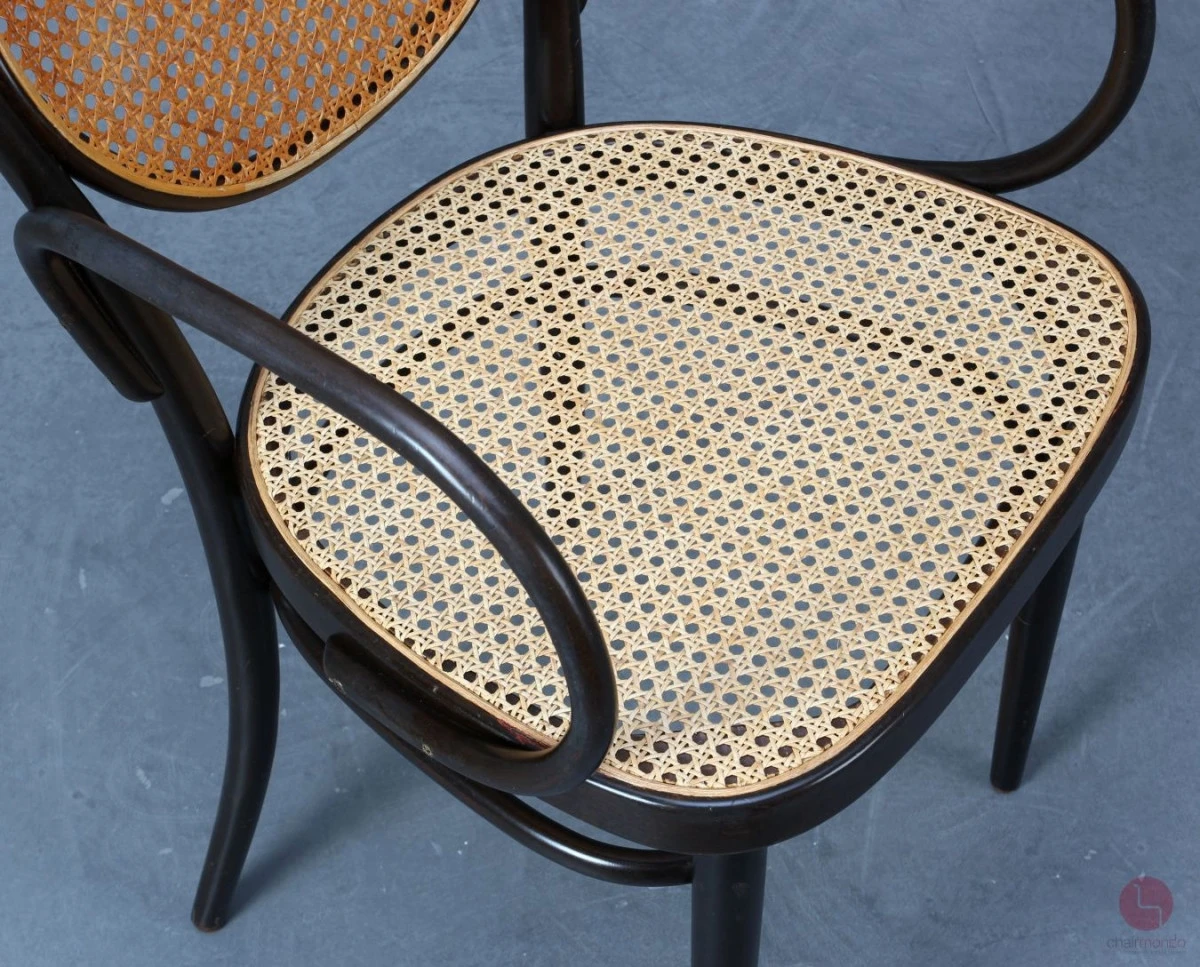 Thonet 215 RF Braun Bugholzstuhl mit Geflecht gebraucht Thonet 215 RF Braun Bugholzstuhl mit Geflecht gebraucht