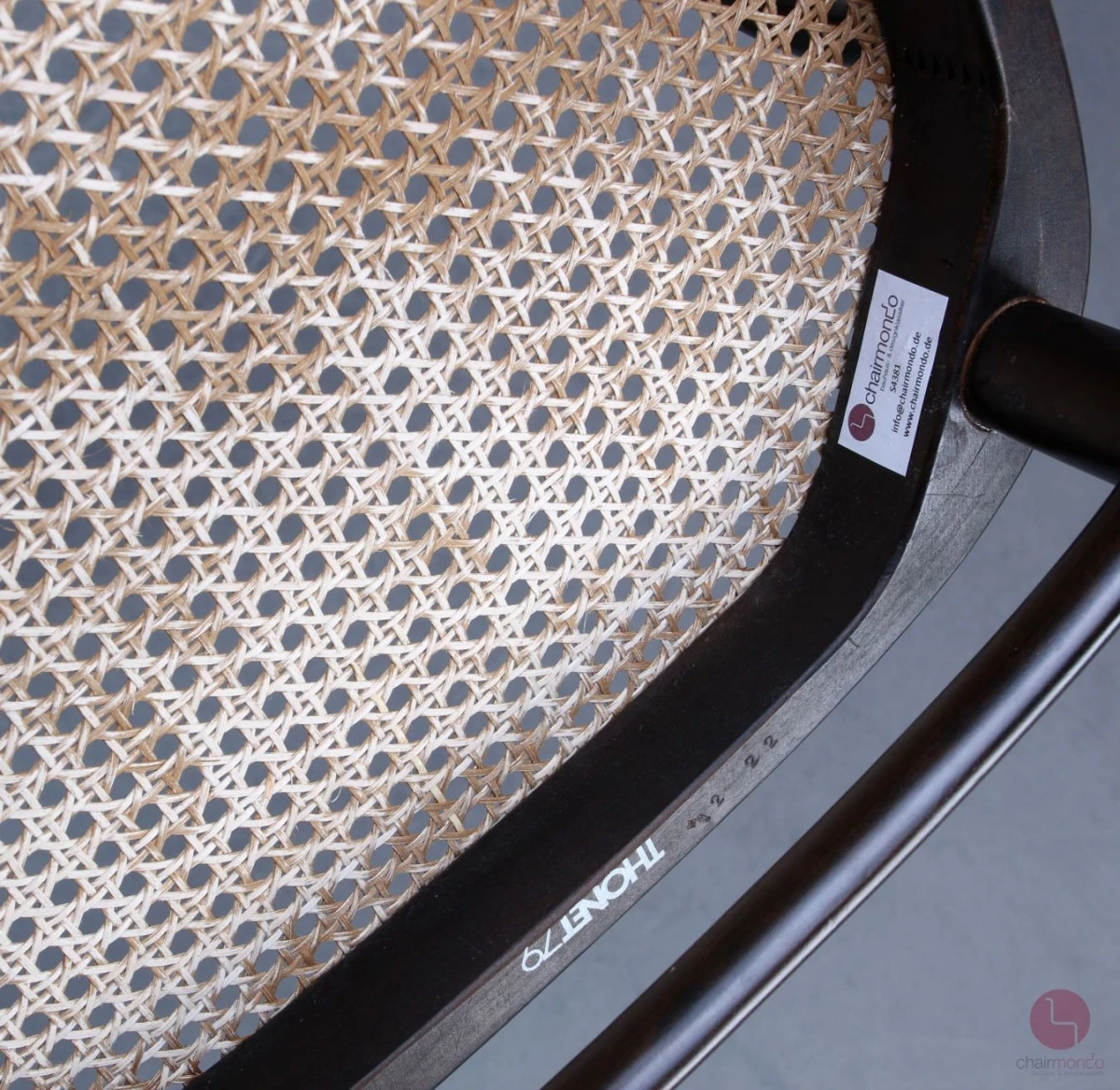 Thonet 215 RF Braun Bugholzstuhl mit Geflecht gebraucht Thonet 215 RF Braun Bugholzstuhl mit Geflecht gebraucht