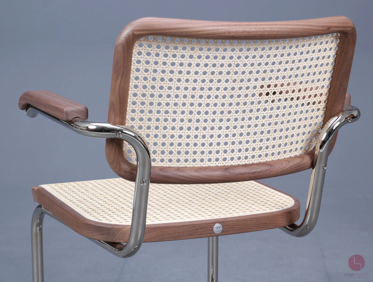 Thonet S64 V Stuhl mit Nussbaum Holz