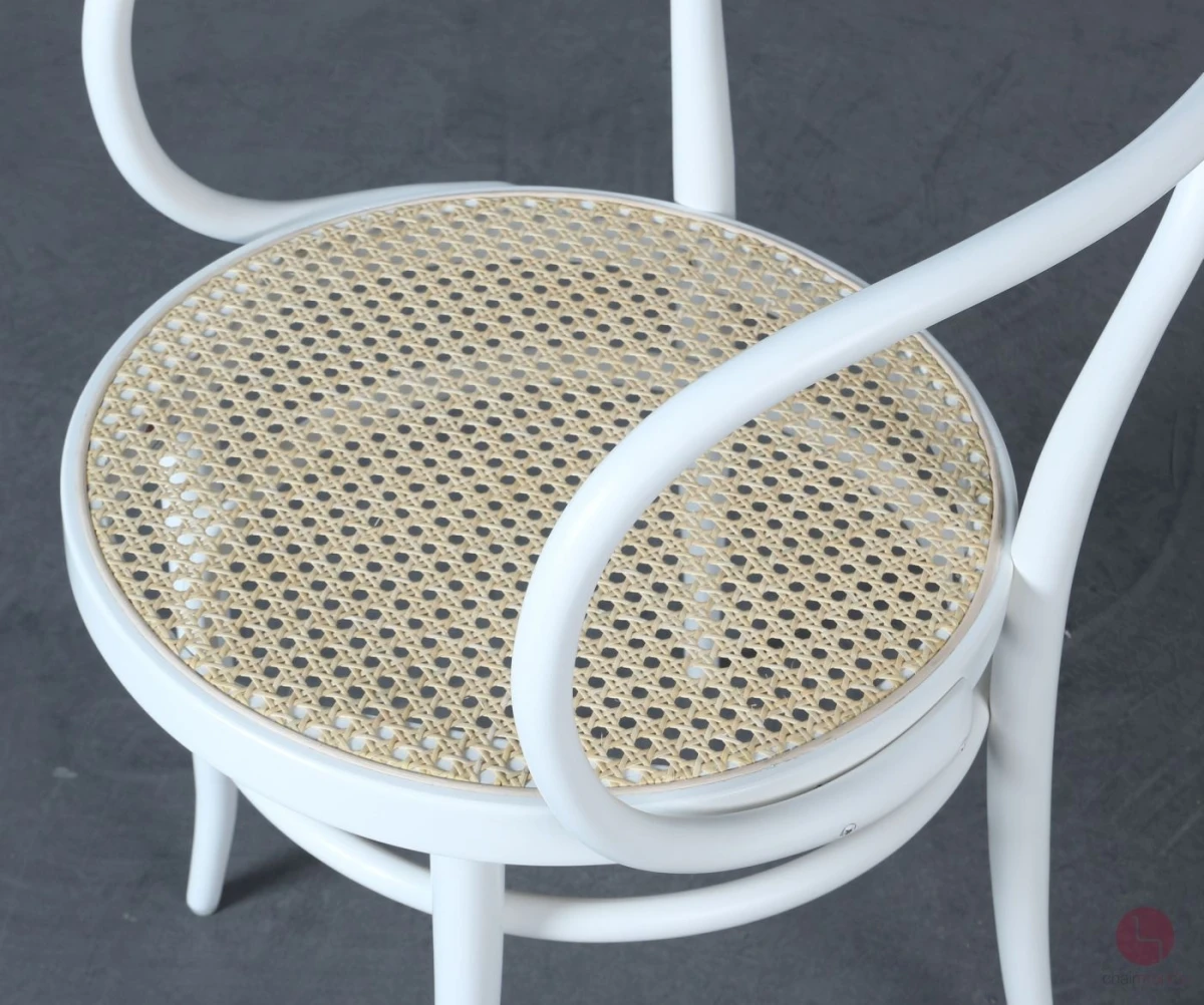 Thonet 209 Weiß Bugholzstuhl mit Geflecht gebraucht Thonet 209 Weiß Bugholzstuhl mit Geflecht gebraucht