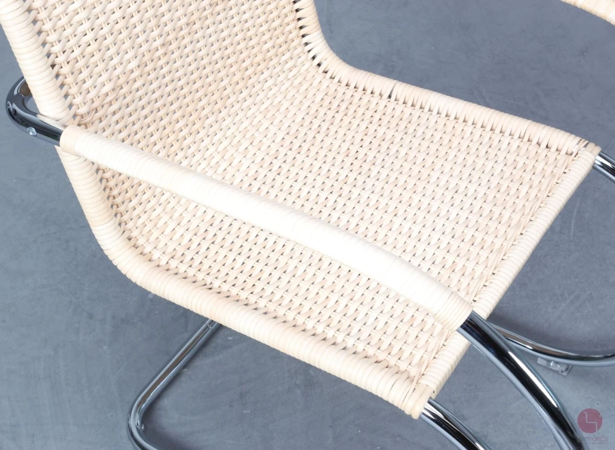 Thonet S533 RF Freischwinger Sessel mit Geflecht gebraucht Thonet S533 RF Freischwinger Sessel mit Geflecht gebraucht
