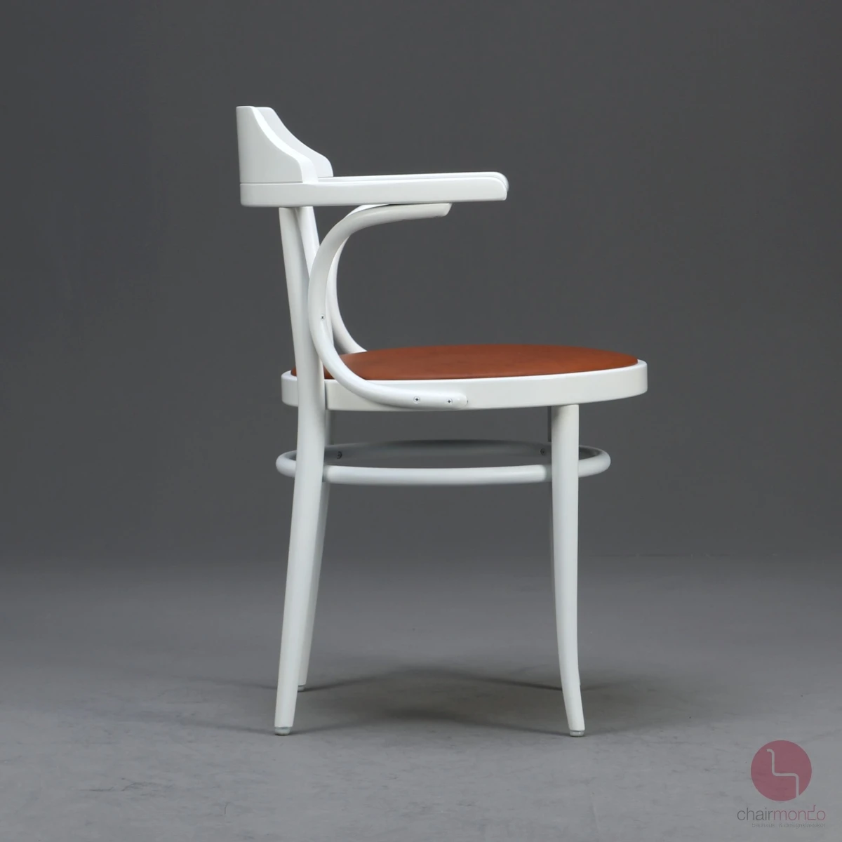 Thonet 233 P Bugholzstuhl in Weiß mit neuem Leder in Braun - gebraucht Thonet 233 P Bugholzstuhl in Weiß mit neuem Leder in Braun - gebraucht