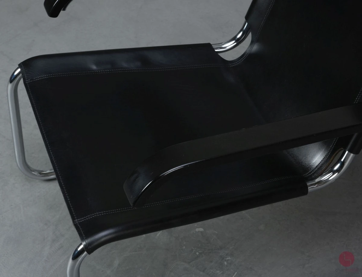 Thonet S35 L Freischwinger Sessel mit schwarzem Leder gebraucht Thonet S35 L Freischwinger Sessel mit schwarzem Leder gebraucht