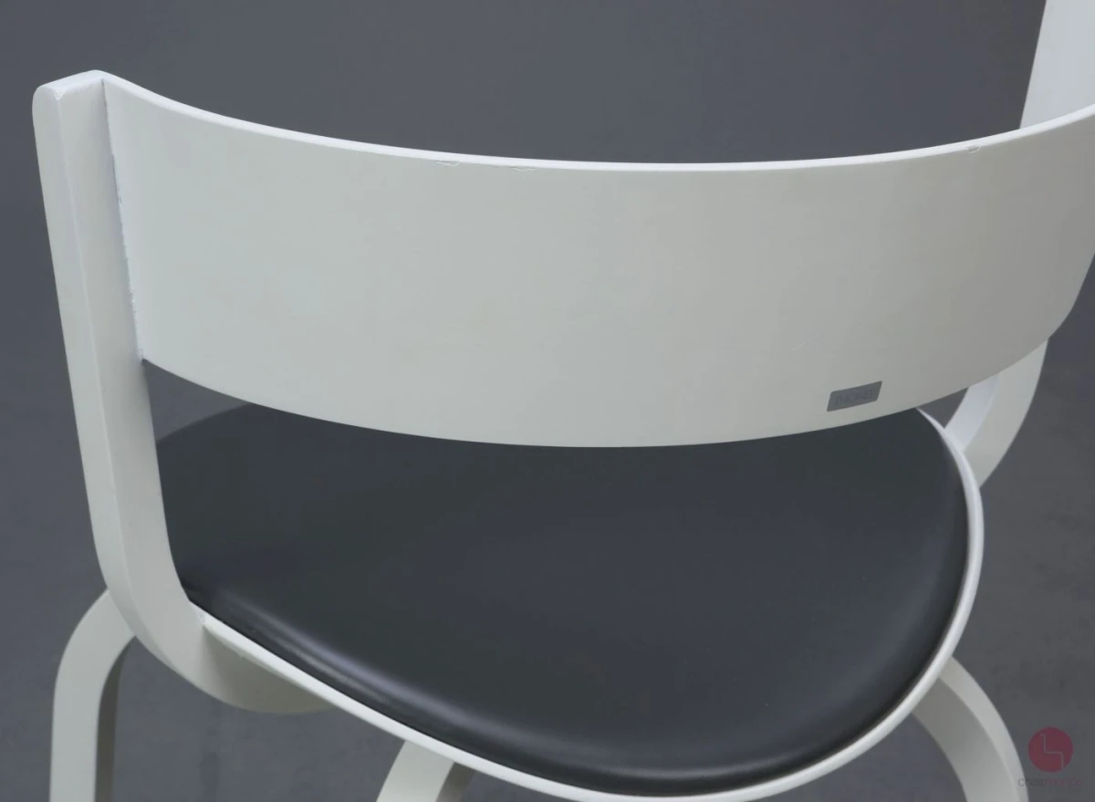 Thonet 404 SPF Leder Grau Bugholzstuhl Weiß gebraucht Thonet 404 SPF Leder Grau Bugholzstuhl Weiß gebraucht