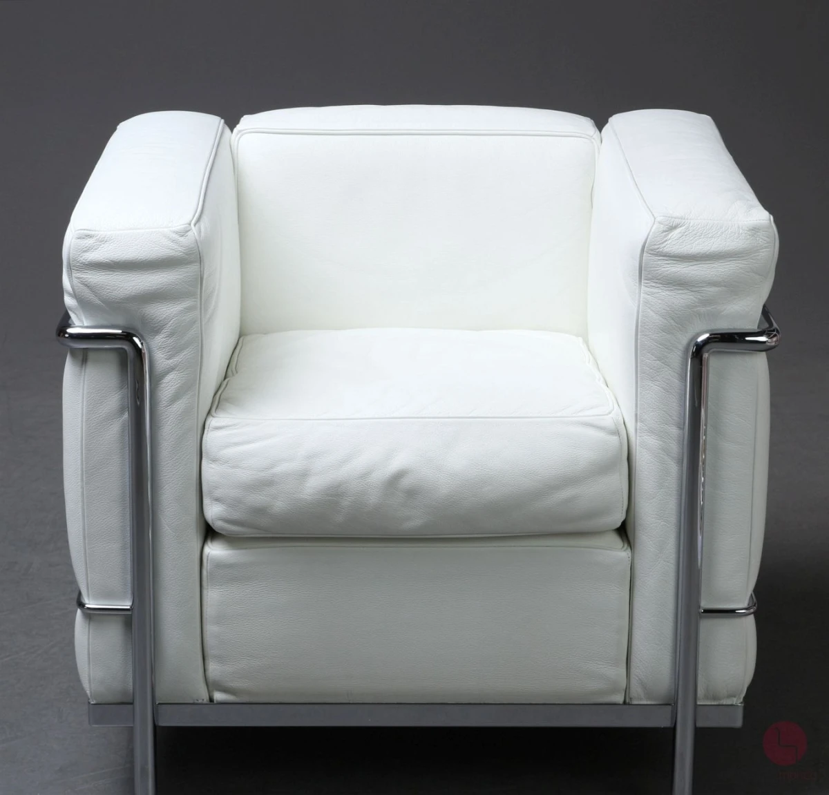 Cassina LC2 Sessel mit weißem Leder chairmondo