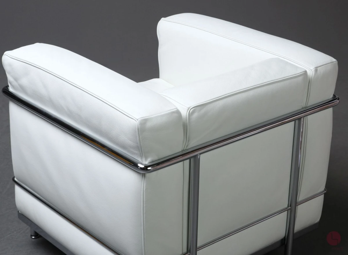 Cassina LC2 Sessel mit weißem Leder chairmondo
