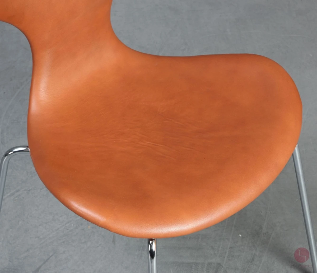 Fritz Hansen 3108 Lily Chair mit braunem Lederpolster gebraucht
