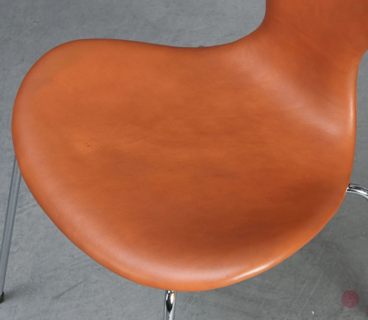 Fritz Hansen 3108 Lily Chair mit braunem Lederpolster gebraucht