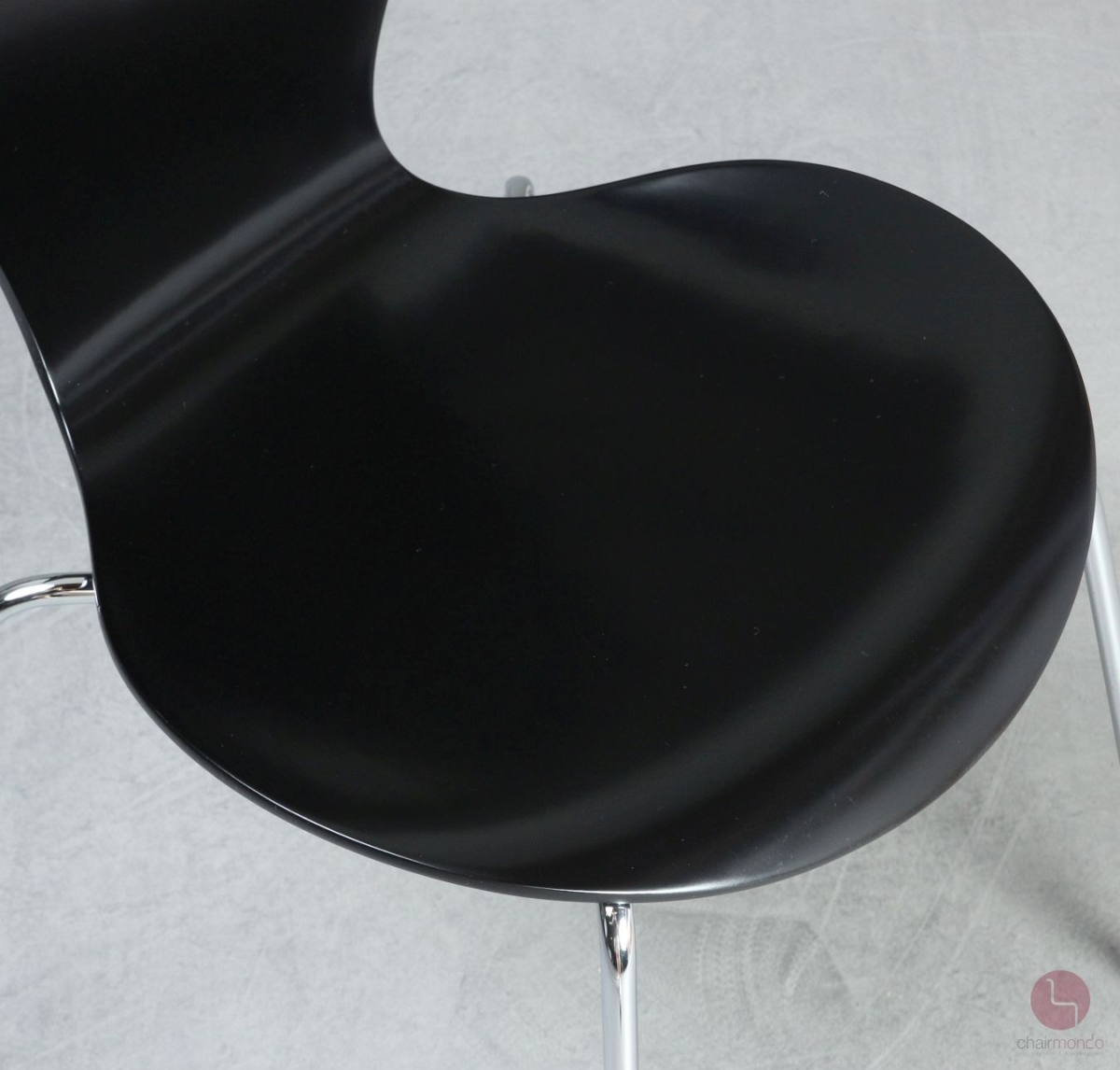 Fritz Hansen Serie 7 Stuhl in Schwarz neu lackiert - gebraucht