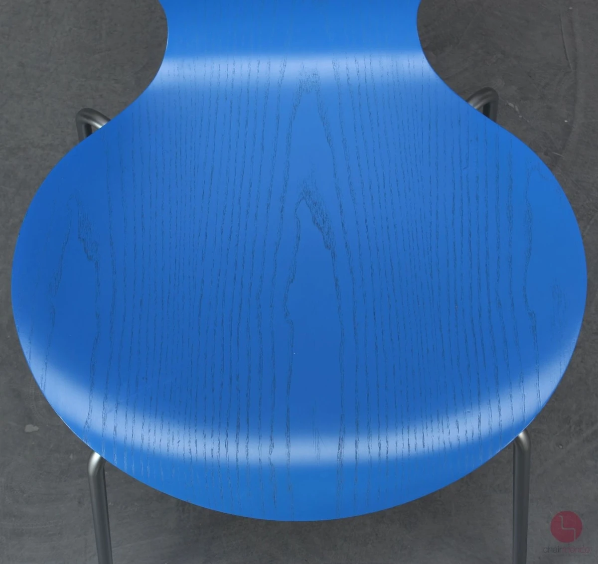 Fritz Hansen 3107 Serie 7 in Blau lackiert gebraucht Fritz Hansen 3107 Serie 7 in Blau lackiert gebraucht