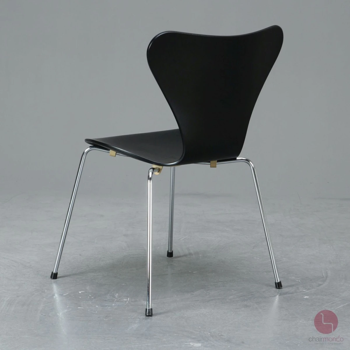 Fritz Hansen 3107 Serie 7 in Schwarz gebraucht Fritz Hansen 3107 Serie 7 in Schwarz gebraucht