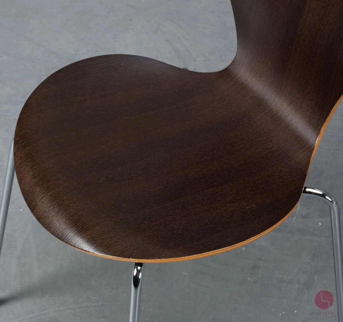 Fritz Hansen 3107 Serie 7 in Eiche Dunkelbraun gebraucht Fritz Hansen 3107 Serie 7 in Eiche Dunkelbraun gebraucht
