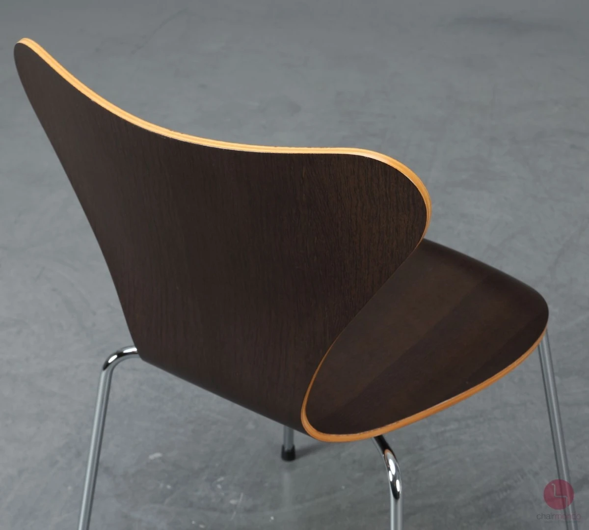 Fritz Hansen 3107 Serie 7 in Eiche Dunkelbraun gebraucht Fritz Hansen 3107 Serie 7 in Eiche Dunkelbraun gebraucht