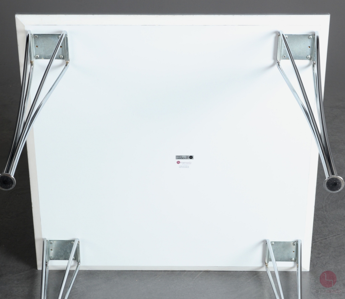 Fritz Hansen Rectangular Esstisch 80 x 80cm in Weiß gebraucht
