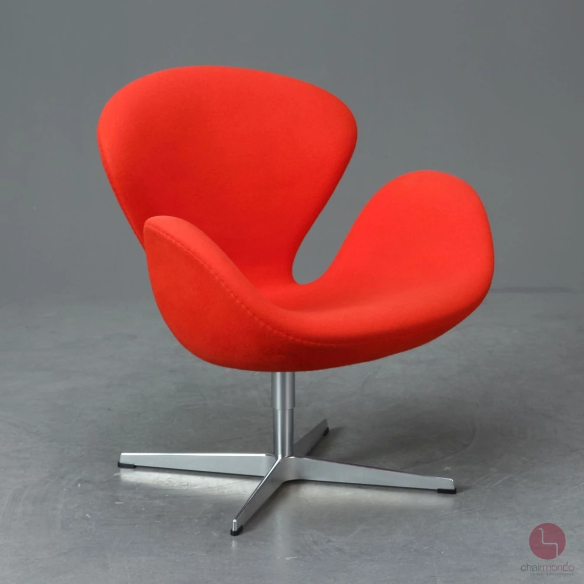 Fritz Hansen Swan Chair in Rot Lounge Sessel gebraucht Fritz Hansen Swan Chair in Rot Lounge Sessel gebraucht