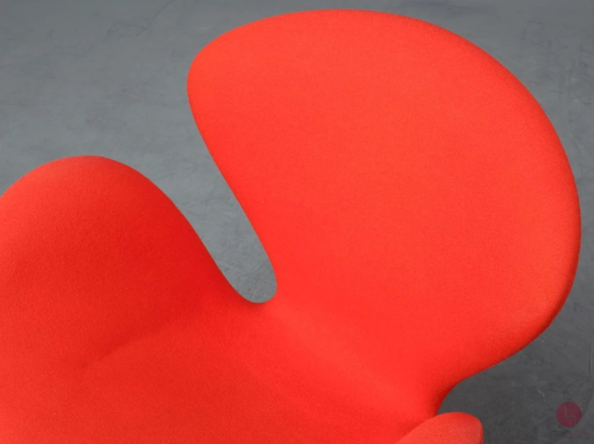 Fritz Hansen Swan Chair in Rot Lounge Sessel gebraucht