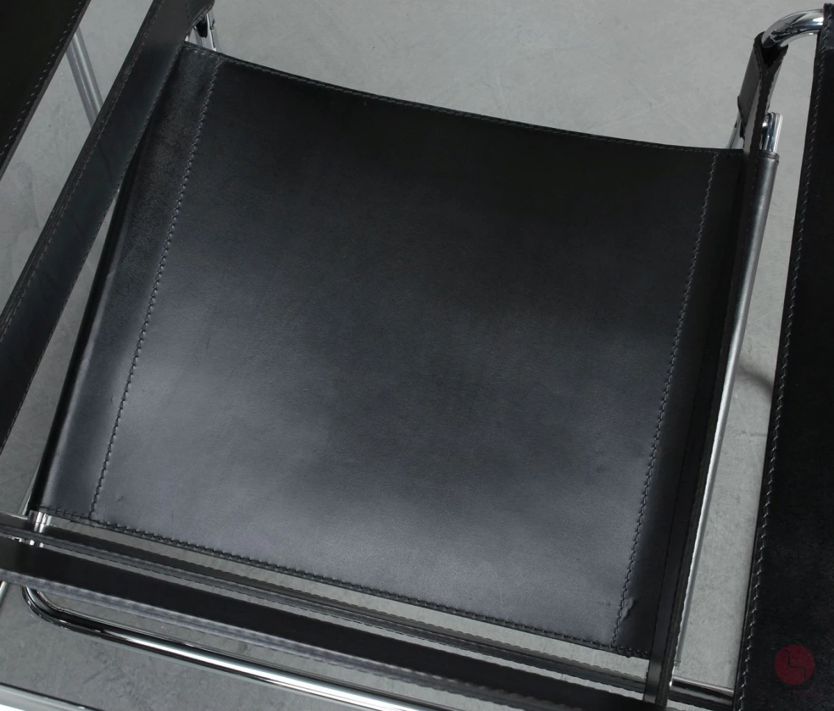 Knoll Wassily Chair mit schwarzem Leder gebraucht