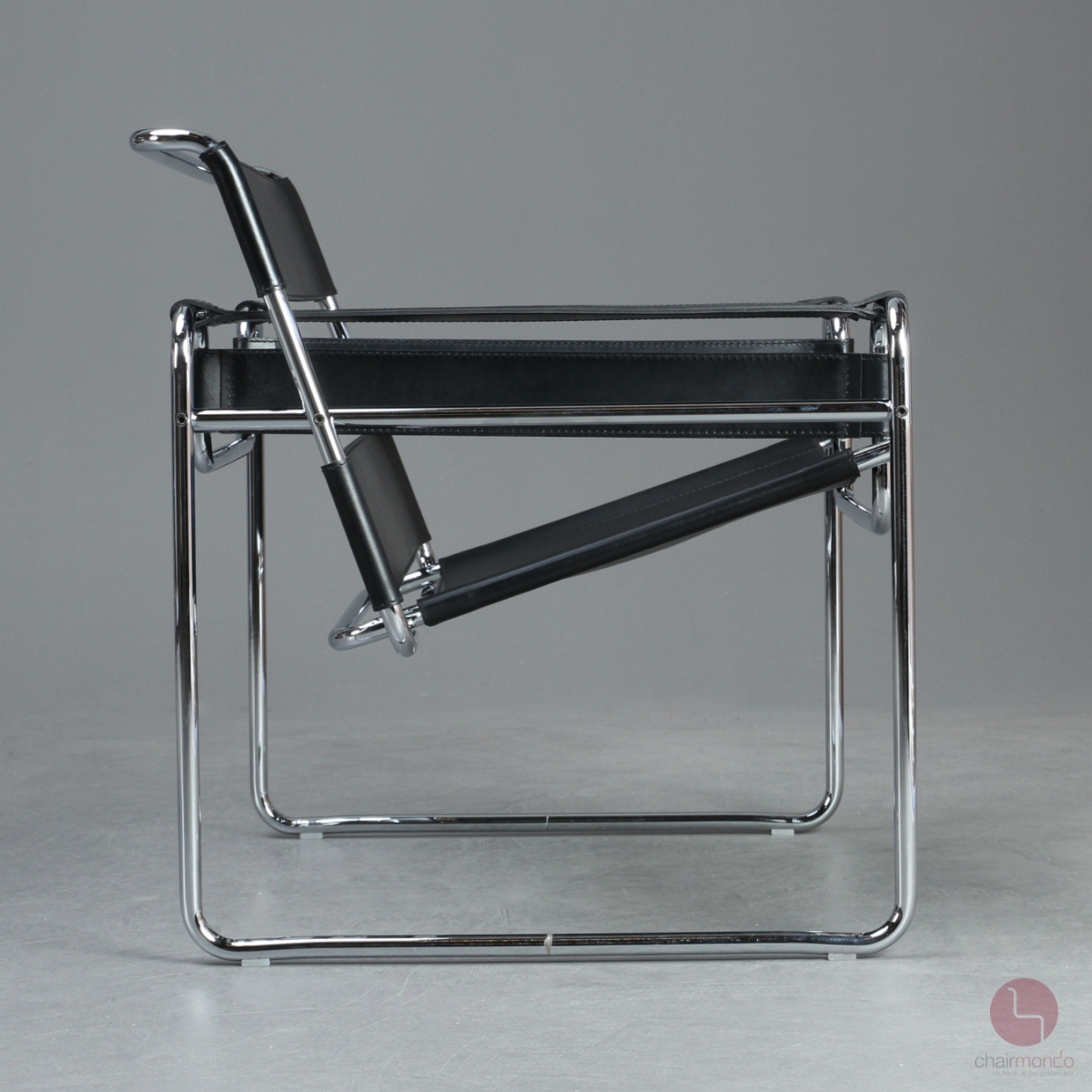 Gavina / Knoll Wassily Chair Kernleder schwarz gebraucht Seitenansciht