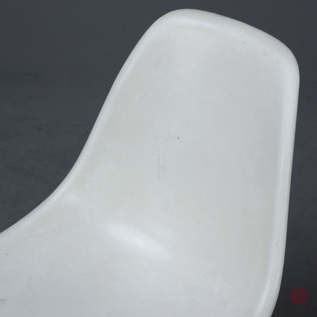 Herman Miller Eames Side Chair aus Fiberglas Weiß gebraucht