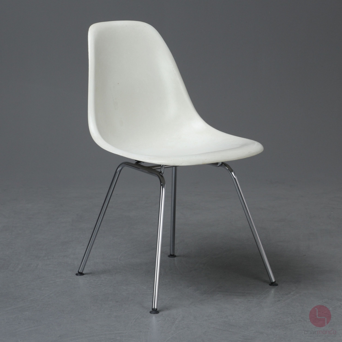Herman Miller Eames Side Chair aus Fiberglas Weiß gebraucht