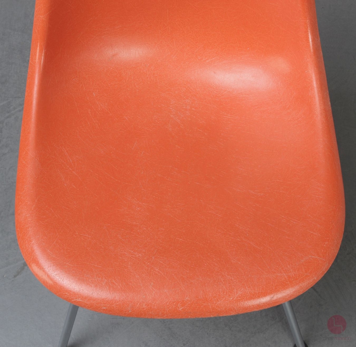 Herman Miller Eames Side Chair aus Fiberglas Orange gebraucht