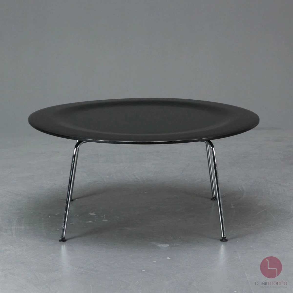 Vitra Herman Miller CTM Coffee Table Metal mit schwarzer Platte, gebraucht Vitra Herman Miller CTM Coffee Table Metal mit schwarzer Platte, gebraucht