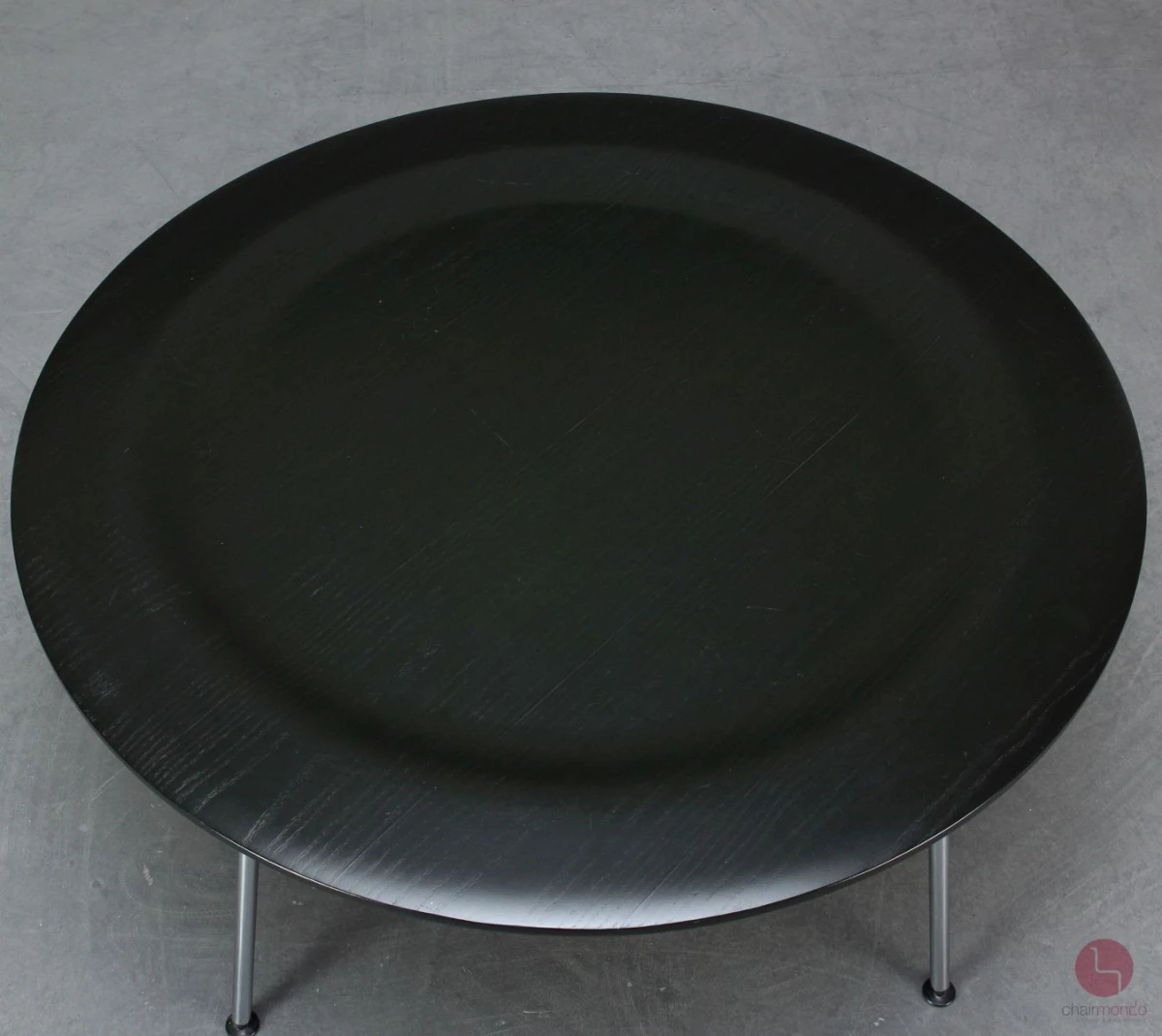 Vitra Herman Miller CTM Coffee Table Metal mit schwarzer Platte, gebraucht Vitra Herman Miller CTM Coffee Table Metal mit schwarzer Platte, gebraucht