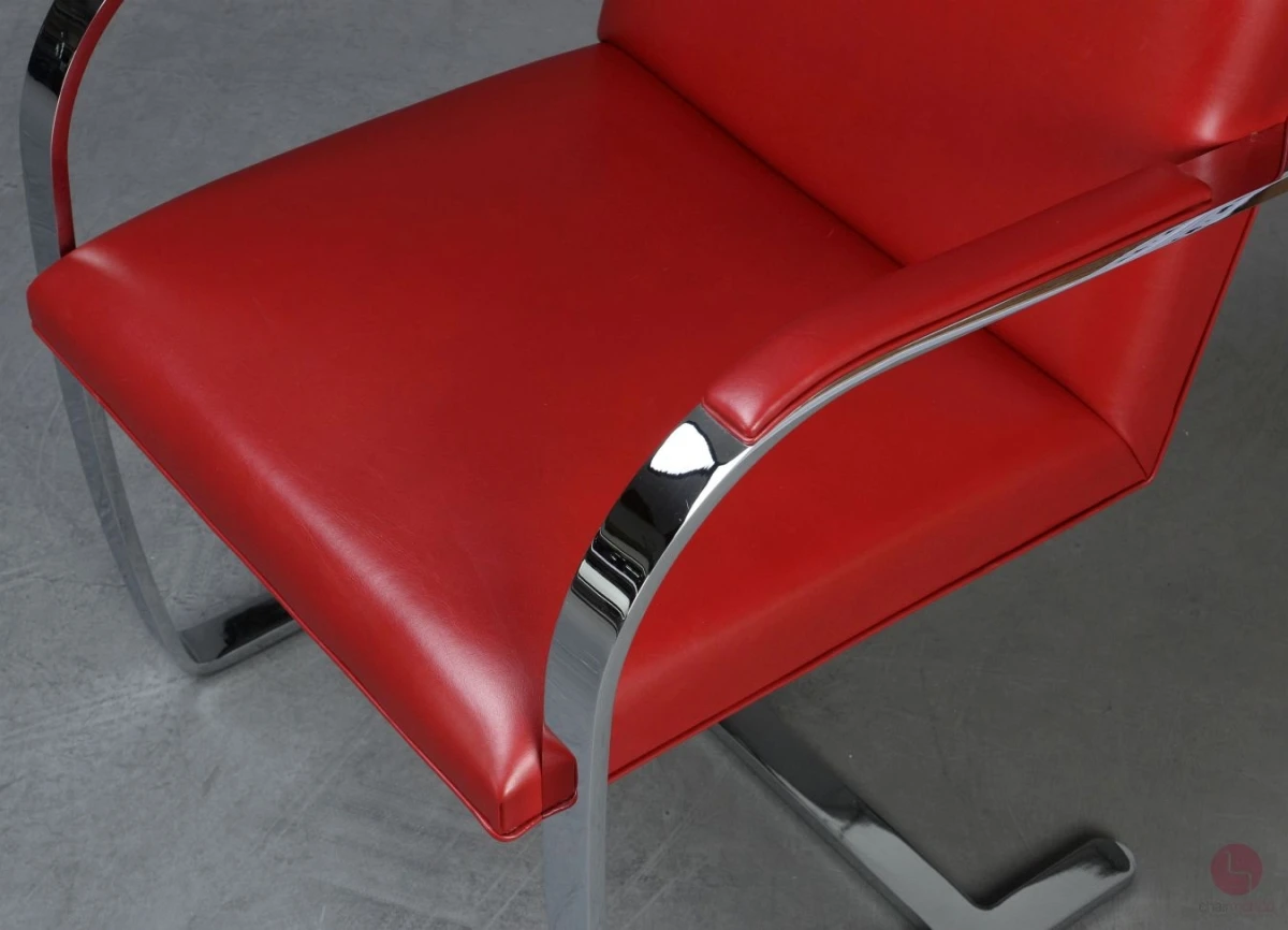 Knoll Brno Freischwinger mit rotem Leder und verchromtem Gestell gebraucht