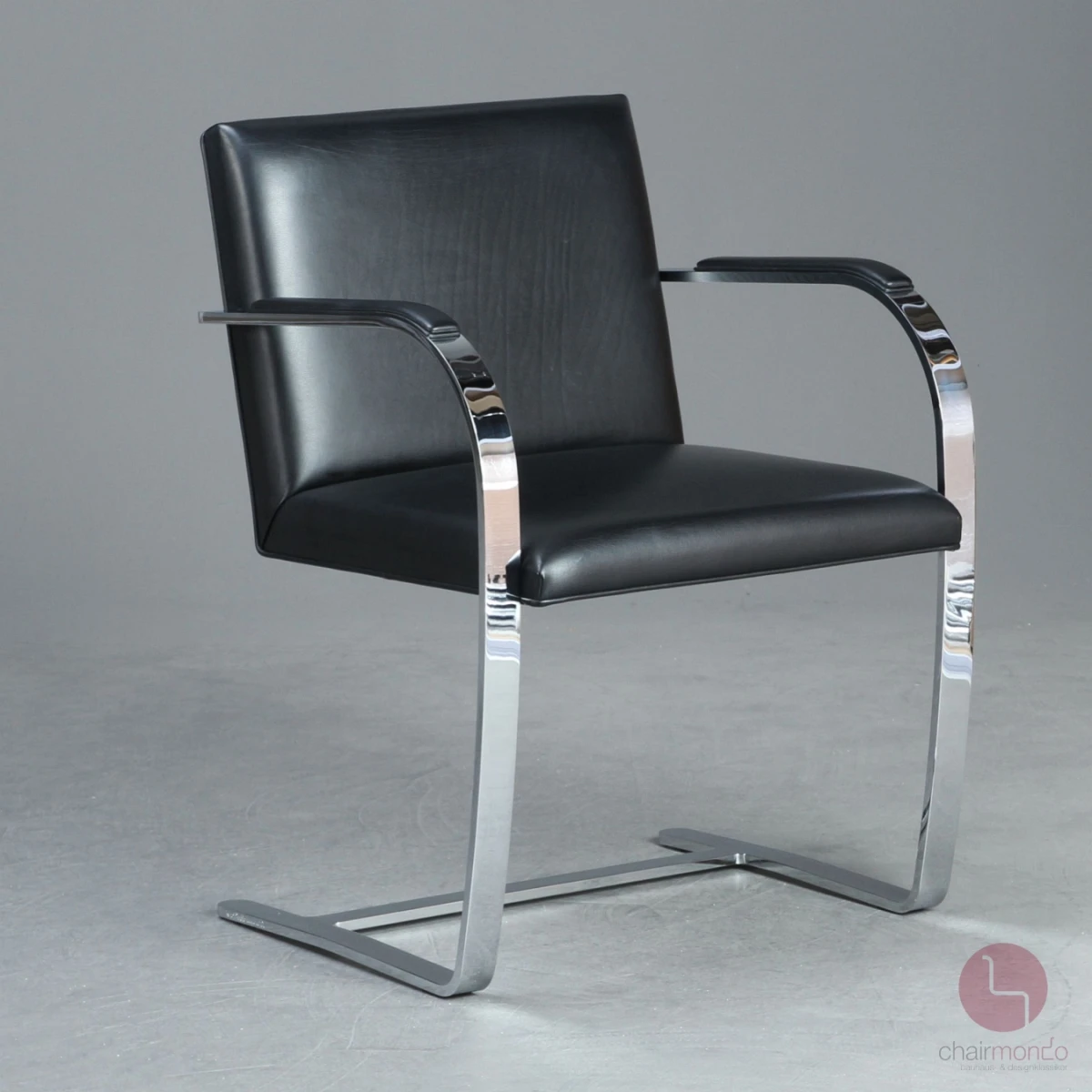Knoll Brno Freischwinger mit schwarzem Leder und verchromtem Gestell gebraucht Knoll Brno Freischwinger mit schwarzem Leder und verchromtem Gestell gebraucht