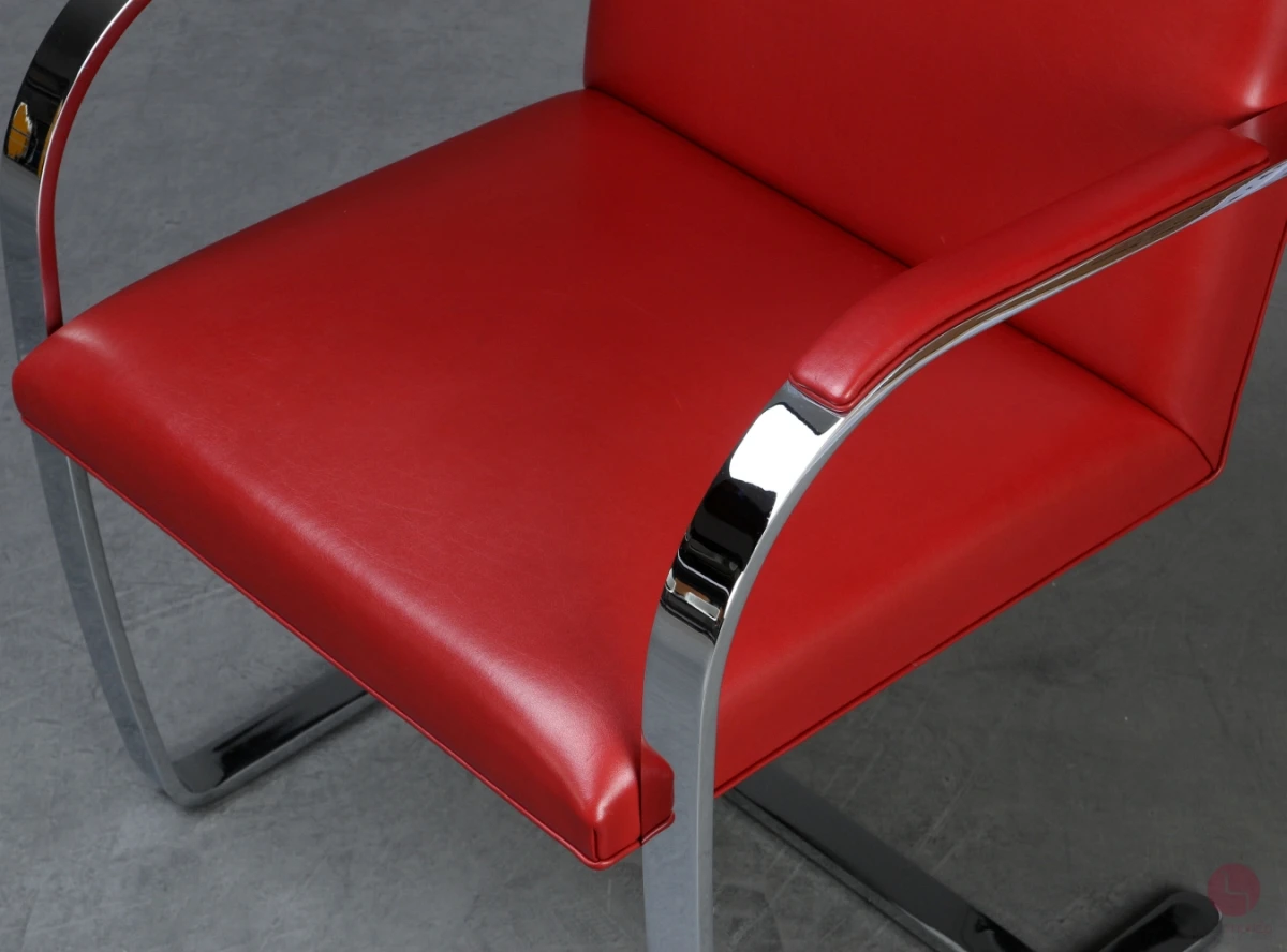 Knoll Brno Freischwinger mit rotem Leder und verchromtem Gestell gebraucht