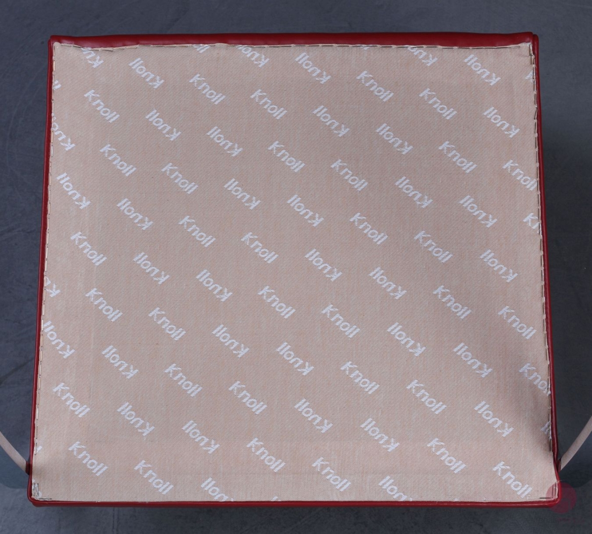 Knoll Brno Freischwinger mit rotem Leder und verchromtem Gestell gebraucht