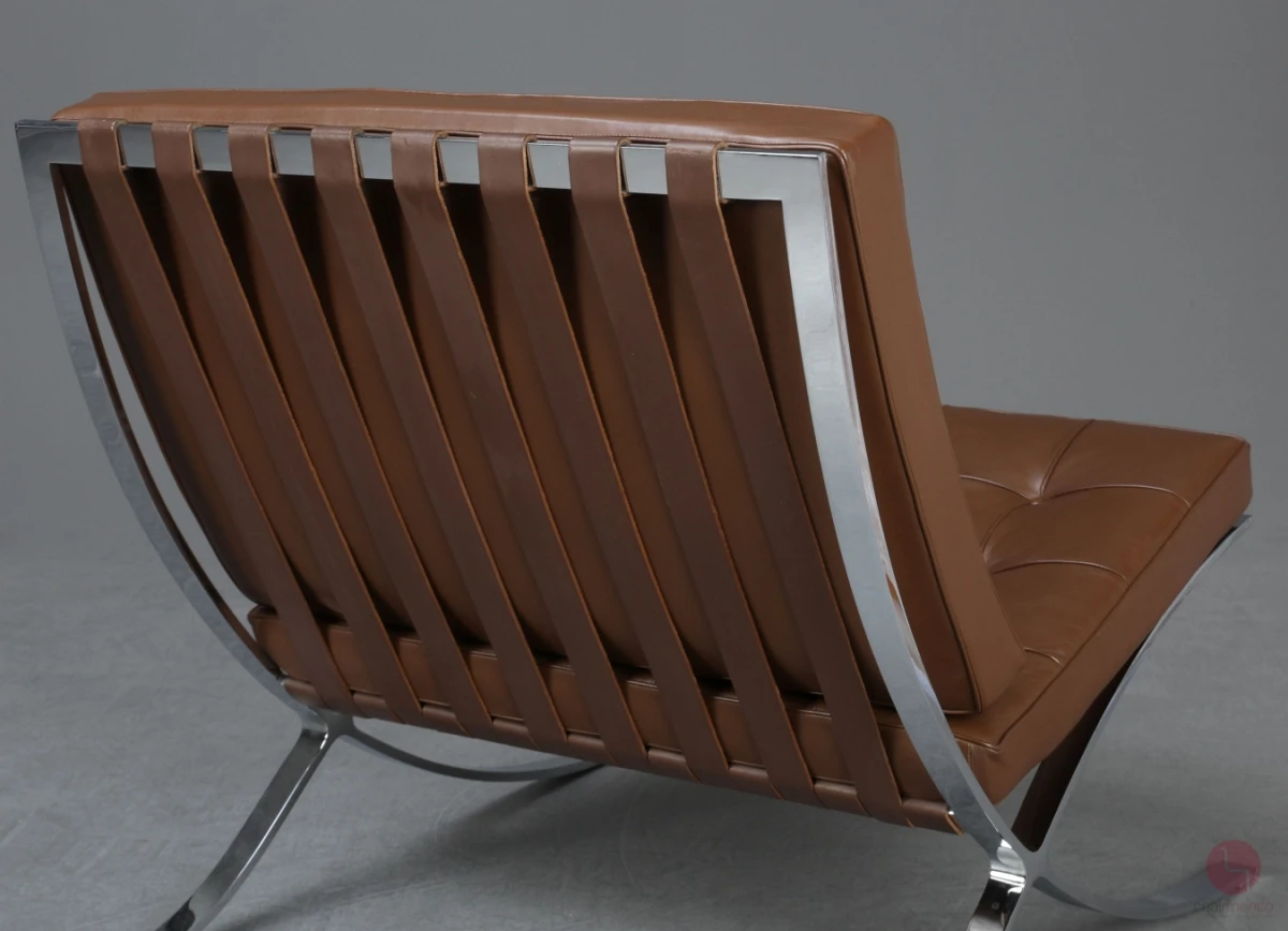 Knoll Barcelona Chair mit braunem Leder gebraucht