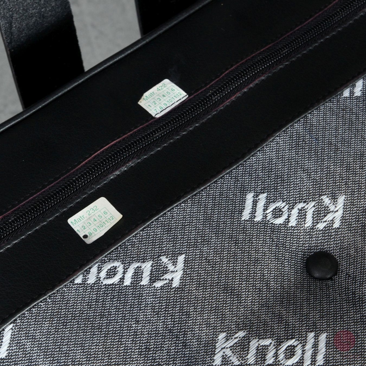 Knoll Barcelona Chair mit schwarzem Leder gebraucht