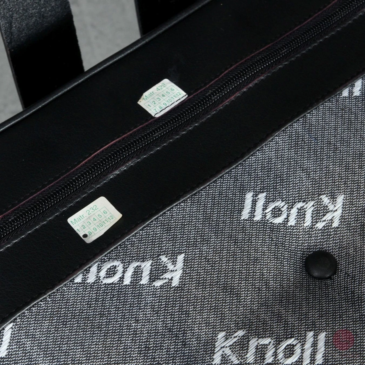 Knoll Barcelona Chair mit schwarzem Leder gebraucht Knoll Barcelona Chair mit schwarzem Leder gebraucht
