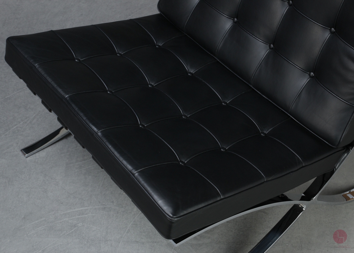 Knoll Barcelona Chair mit schwarzem Leder gebraucht