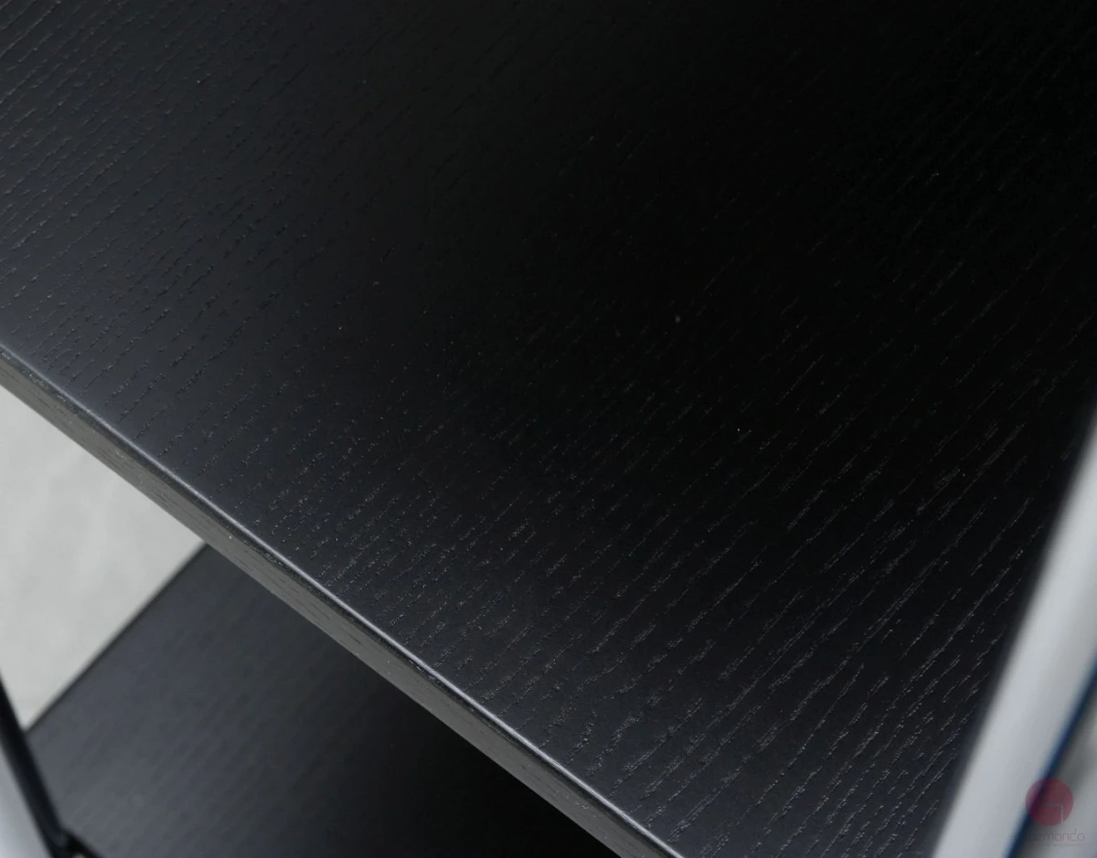 L&C stendal Bauhaus Regal contor Gestell verchromt Platten Esche schwarz im Studio Detailansicht