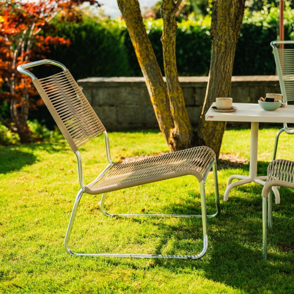 Säntis Spaghetti Lounger von Schaffner Ambientebild
