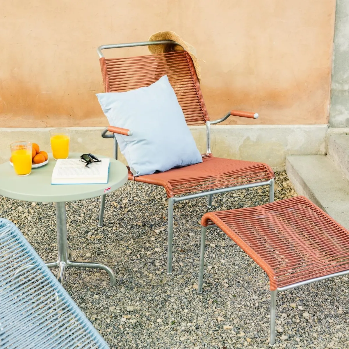 Schaffner Säntis Spaghetti Lounger mit Stahlrohr Gestell & Armlehnen