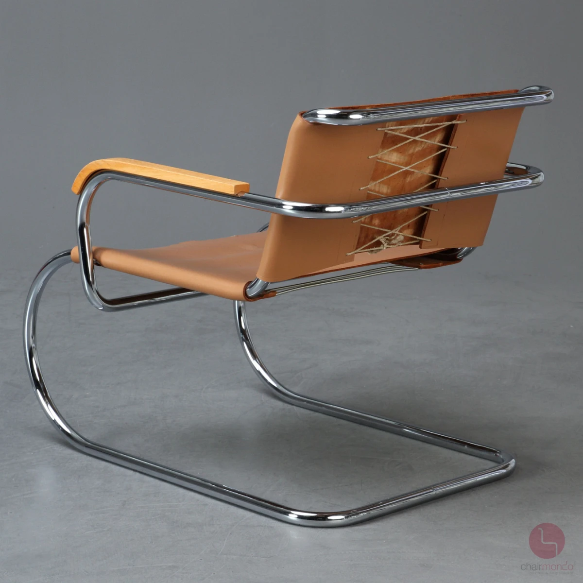 Tecta Trienale Freischwinger Sessel Rückansicht Tecta Trienale Freischwinger Sessel Rückansicht