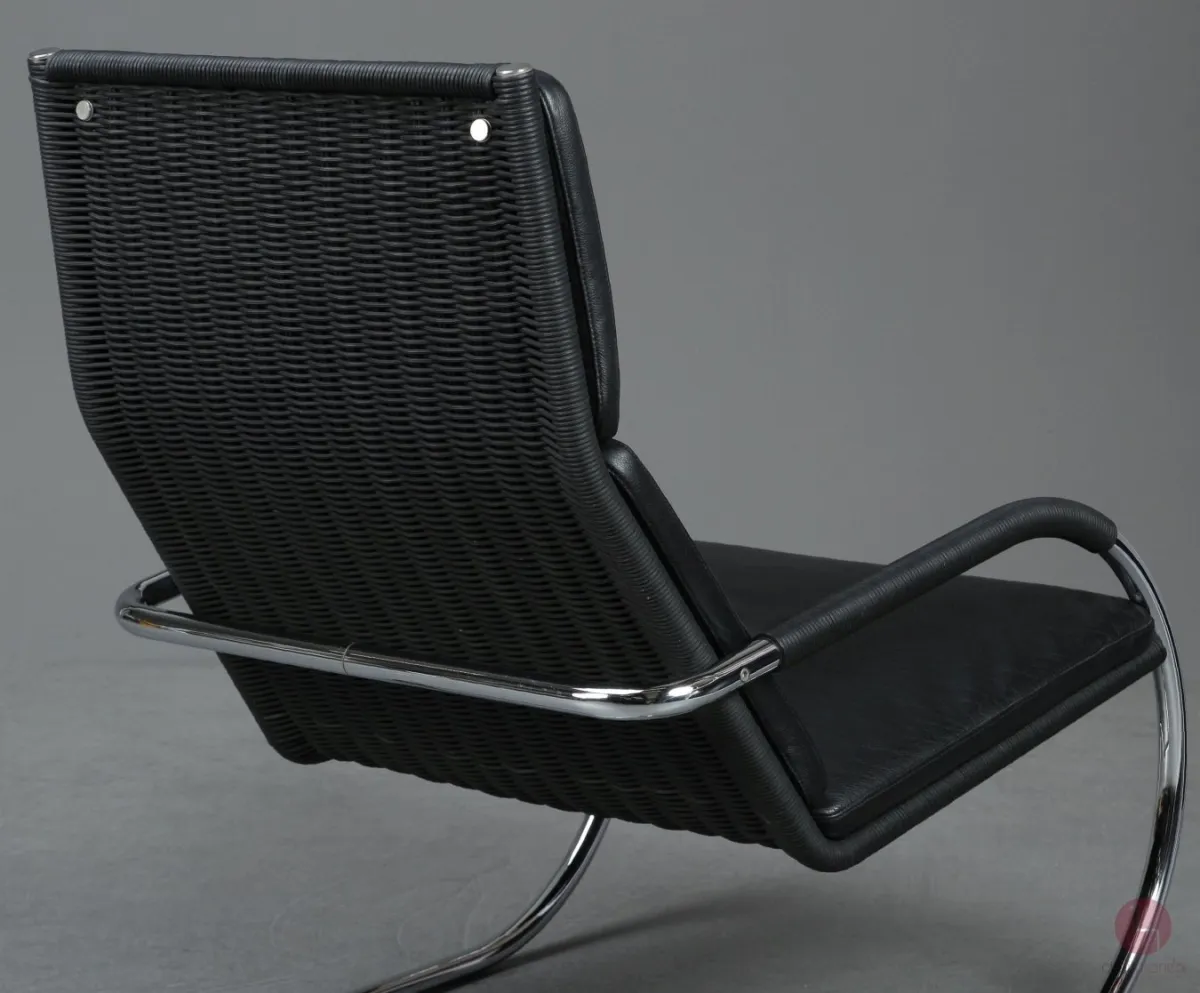 Tecta D35 Lounge Sessel mit schwarzem Leder und Gefelcht gebraucht