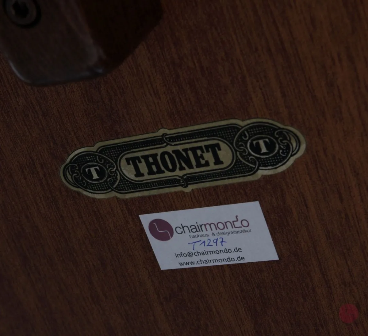 Thonet 1051 Ausziehtisch Holz Braun mit 2 Einlegeplatten