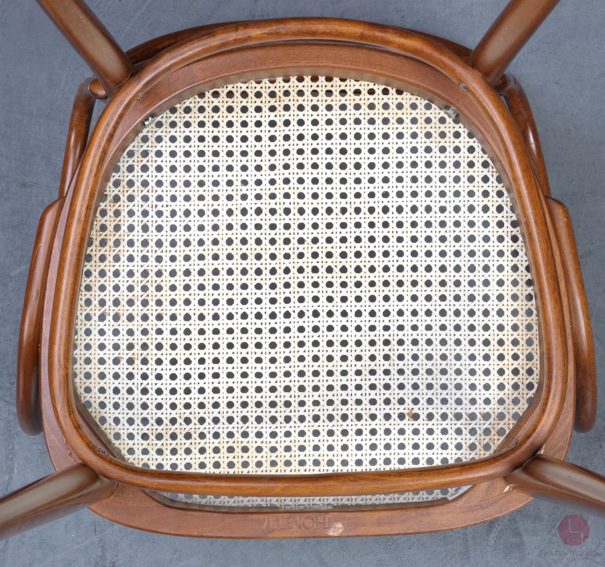 Thonet 215 RF Kaffeehaus Stuhl mit Armlehne Braun gebraucht